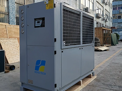 مبرد منخفض الحرارة مُبرَّد بالهواء (مع ضاغط لولبي/ مكبسي)