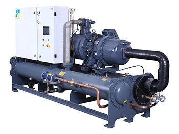 مبرد منخفض الحرارة مُبرَّد بالماء (مع ضاغط لولبي شبه مغلق)