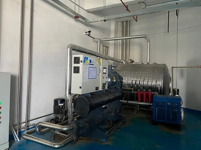 مستحضرات التجميل والعناية الشخصية 